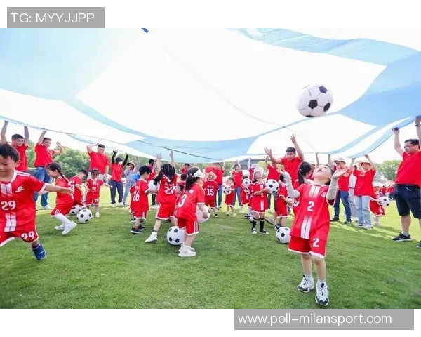 足球持球接力游戏的乐趣与技巧分享让孩子们在运动中快乐成长